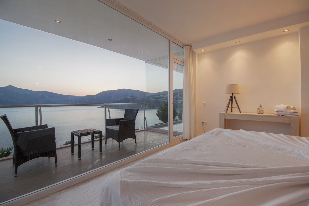 4 bedrooms villa bay view 1066