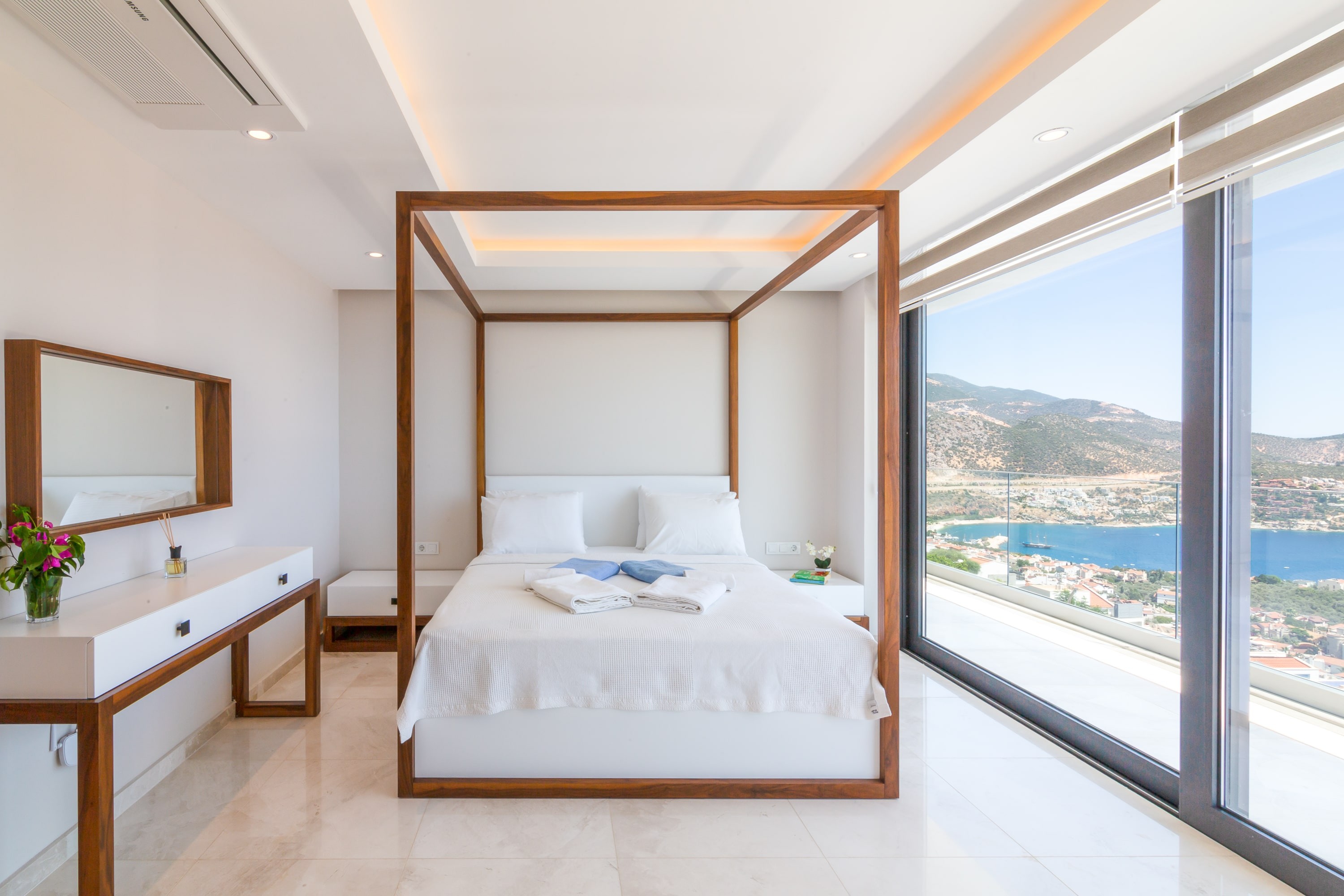 5 bedroom Kalkan villa 1070