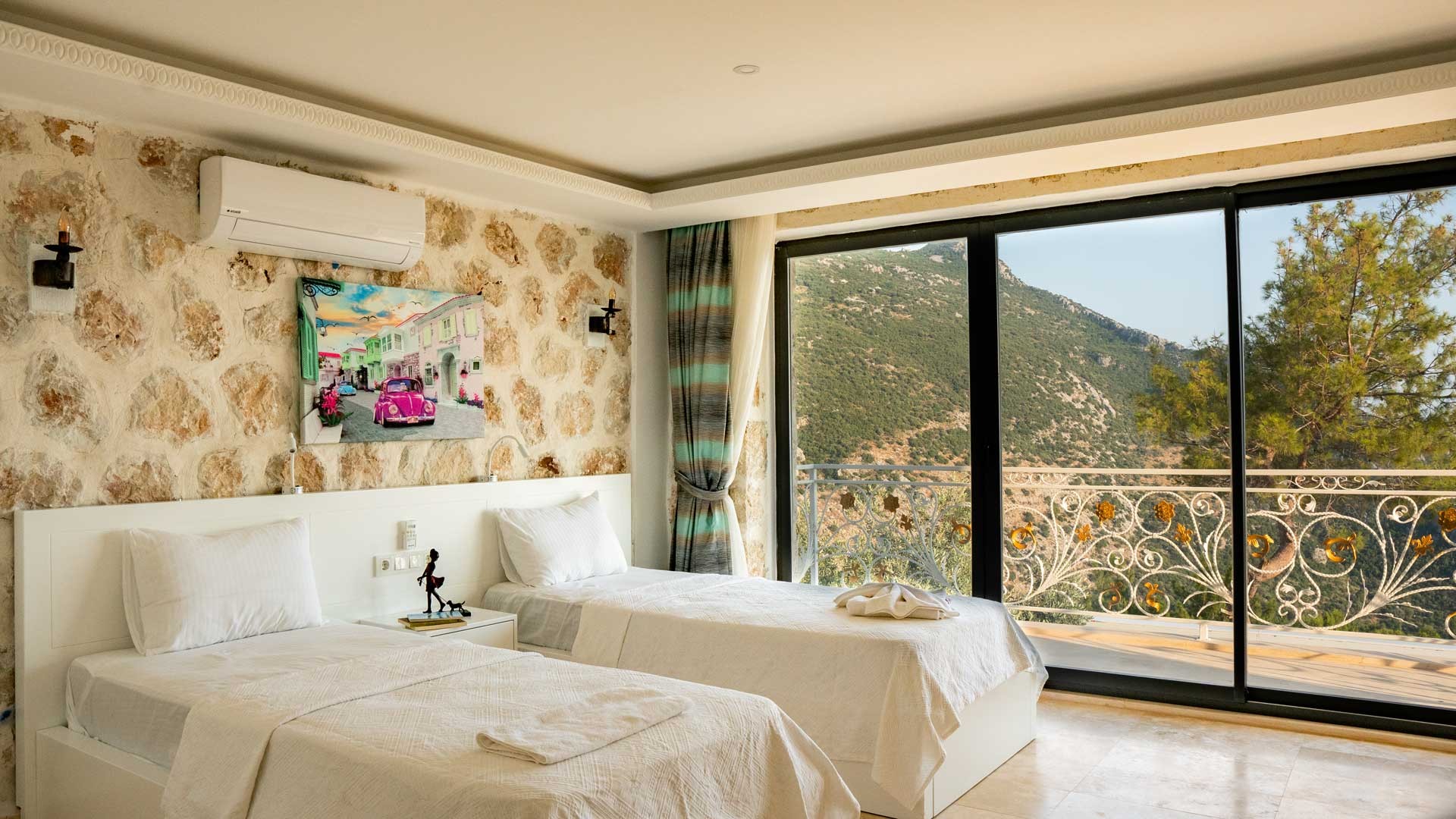 2 bedrooms villa  1044